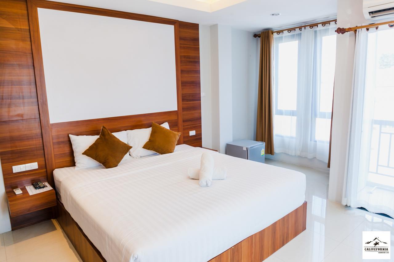 Hotel Calivefornia 2016 Čiang Rai Exteriér fotografie